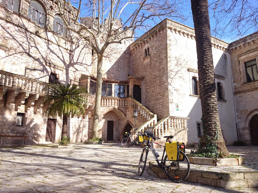 Castello di Carovigno - Itinerario in bicicletta